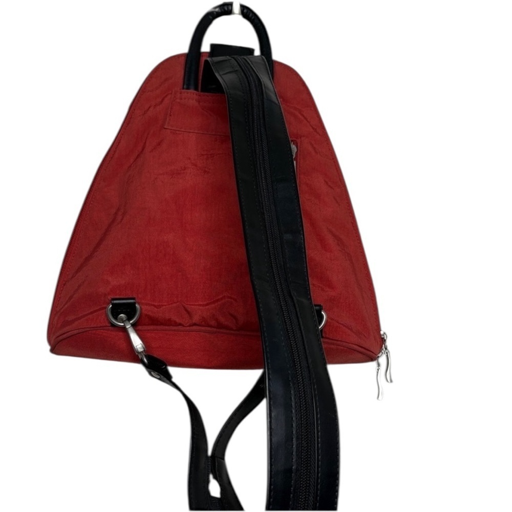 Baggallini Metro Red Convertible Sling Backpack BLEMISH - Picture 7 of 7